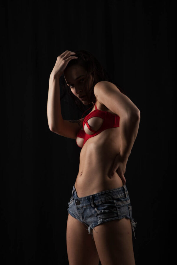 ayeonna-gabrielle-red-top-jean-shorts-dark-photo-shoot-dallas-tx