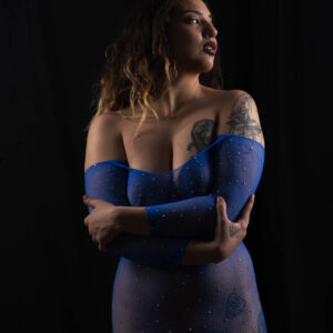 Glamour photo of Belle Amelie wear blue netting