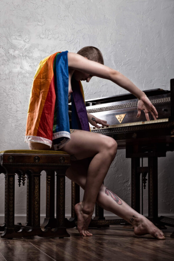 photography-portrait-rainbow-flag-pianist-piano-bald