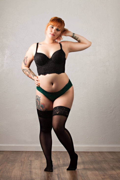 brooklyn-lanoy-black-lingerie-stockings-red-head-boudoir-shoot-bethany-ok