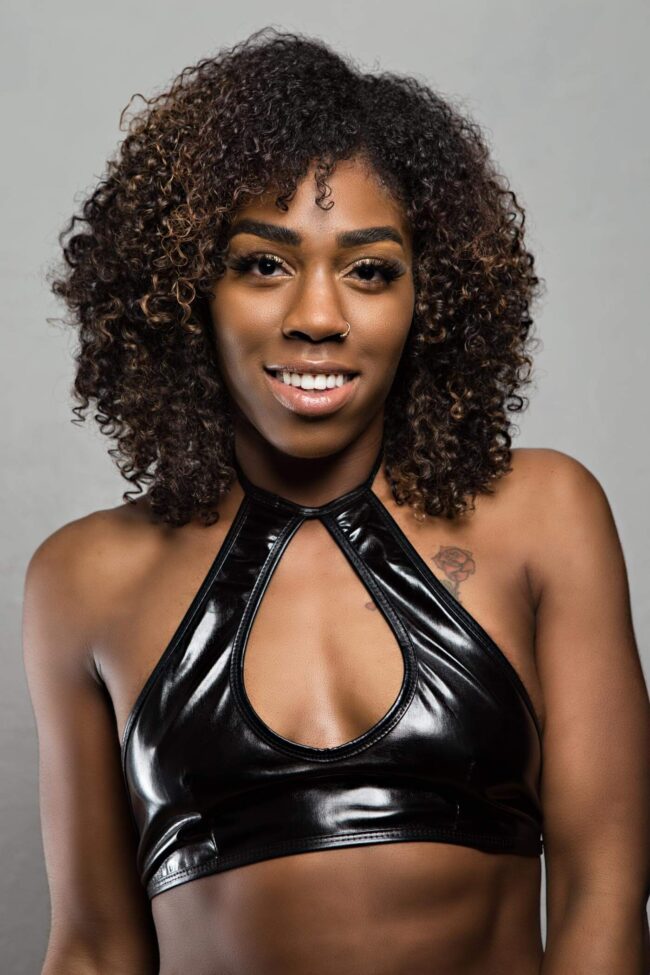 portrait-images-cara-rayford-black-outfit-norman