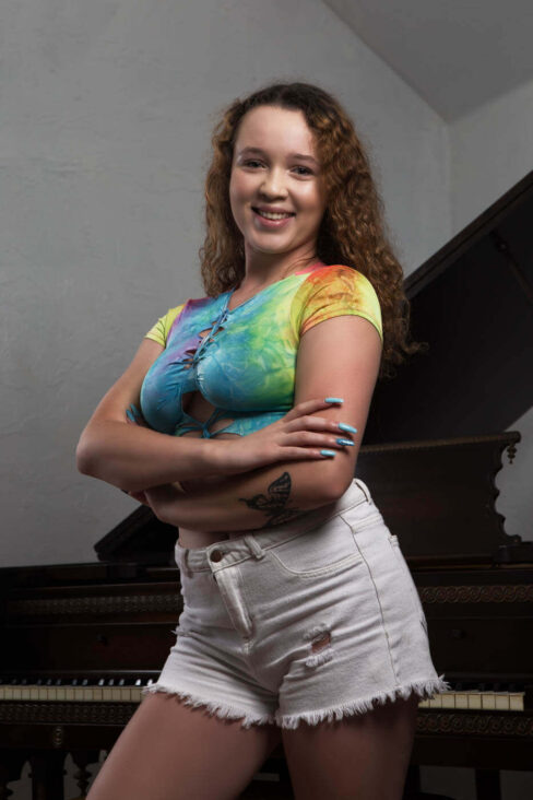 portrait-photography-session-sassysavage-rainbow-colors