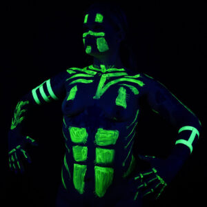kkrrhh22-black-light-shoot-green-studio-oklahoma-city-ok