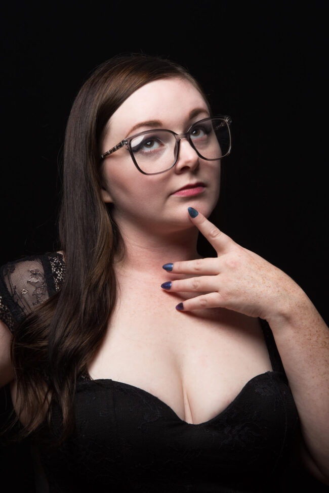 cosplay-portrait-glasses-modeling-black