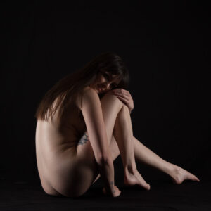 kennedy-h-fine-art-nudes-black-backdrop-moore-ok