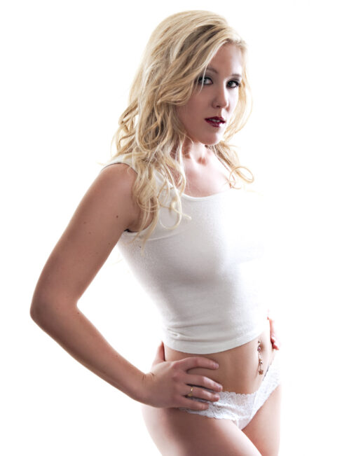 high-key-modeling-photography-laura-scott