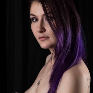 maja-violette-purple-white-top-hair-alt-model-tulsa-ok