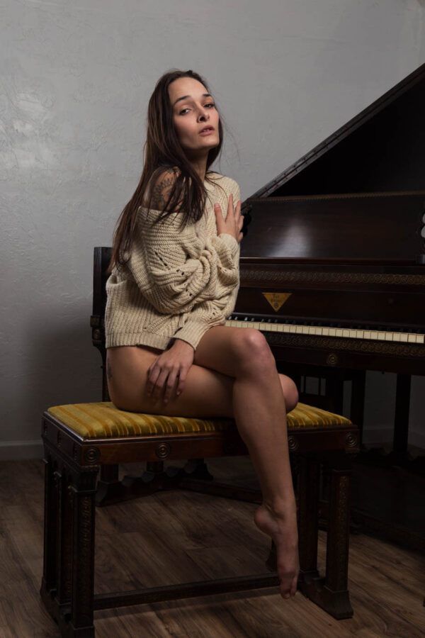 ayeonna-gabrielle-sweater-bottomless-baby-grand-piano-dallas-modeling