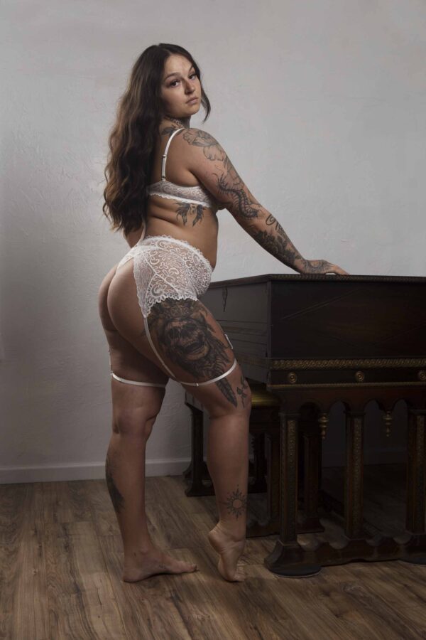 sexy-photo-shoot-lulu-loud-baby-grand-piano-white-lingerie-oklahoma-city-ok