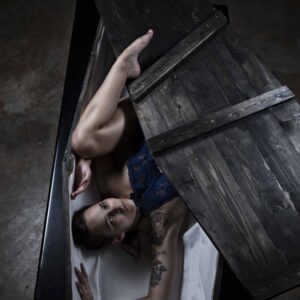 ayeonna-gabrielle-casket-dreams-toe-pinch-dark-themed-photoshoot-dallas-tx