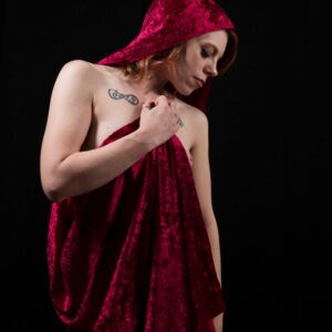 riann-nova-maroon-dark-art-themed-photo-shoot-oklahoma-city-ok