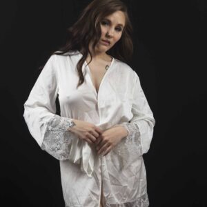 kya-kush-white-robe-boudoir-shoot-norman-ok