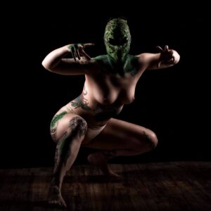 ronnier-gainer-alien-themed-creative-photography-moore-ok