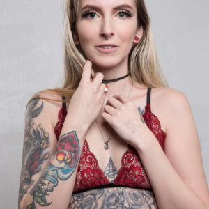 Olyvia Rayne maroon colored boudoir session Tulsa, OK