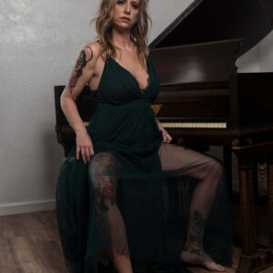 Rae Ramsey emerald green dress portrait session Oklahoma City, OK